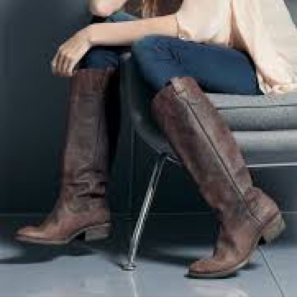 FRYE Carson Lug Dark Red Leather Tall Riding Boots Size 6 B
